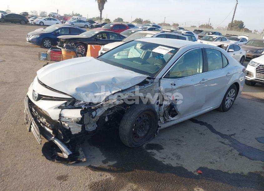 Photo 2 of 2024 Toyota Camry HYBRID LE (VIN 4T1C31AK6RU067407)