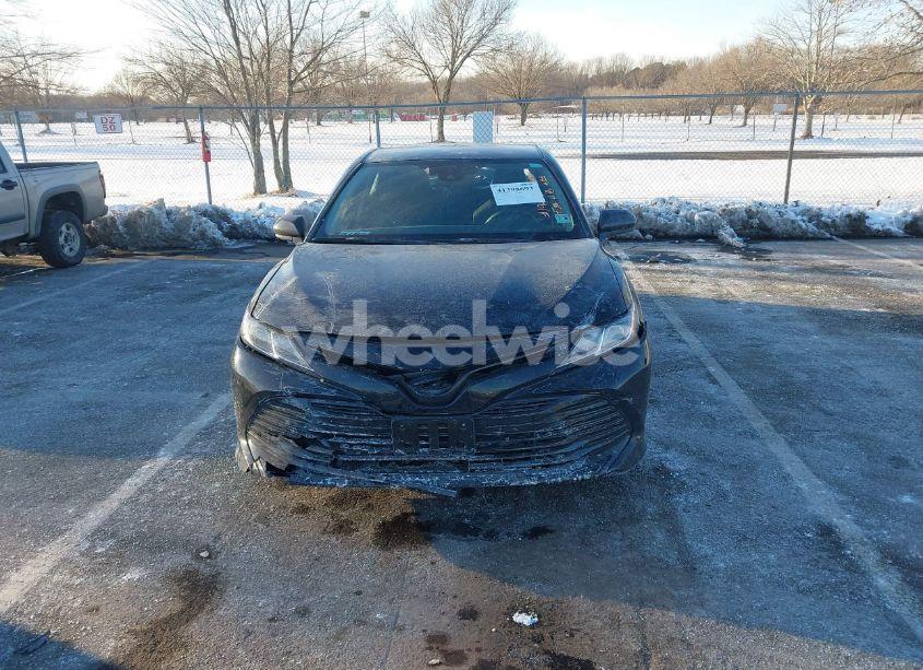 Photo 12 of 2020 Toyota Camry LE HYBRID (VIN 4T1C31AK7LU524314)