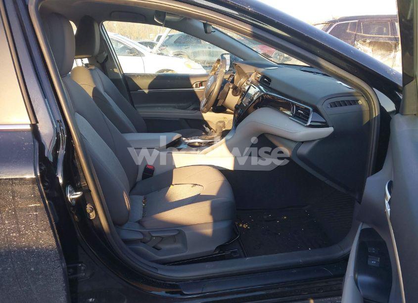 Photo 5 of 2020 Toyota Camry LE HYBRID (VIN 4T1C31AK7LU524314)