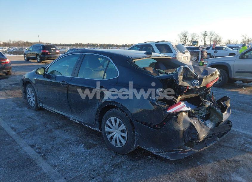Photo 6 of 2020 Toyota Camry LE HYBRID (VIN 4T1C31AK7LU524314)
