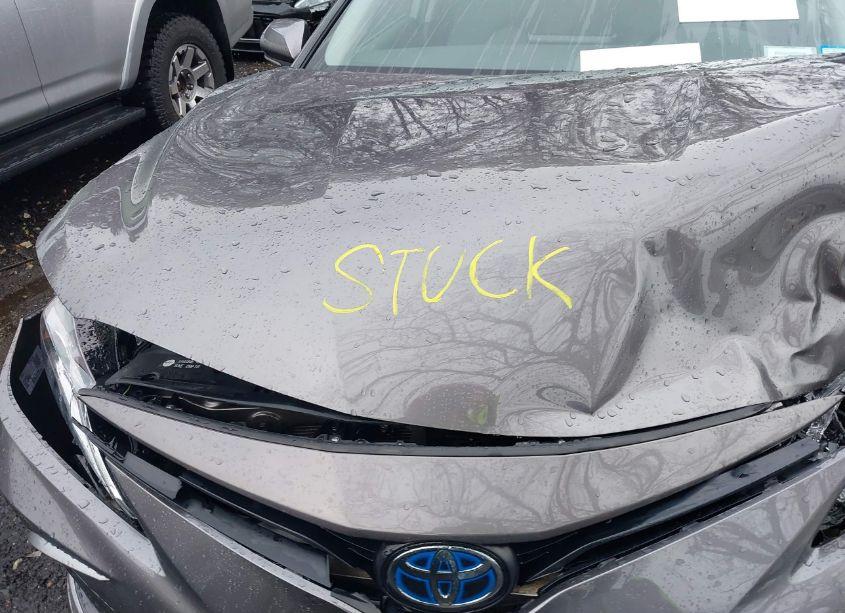 Photo 10 of 2022 Toyota Camry LE HYBRID (VIN 4T1C31AK7NU040856)