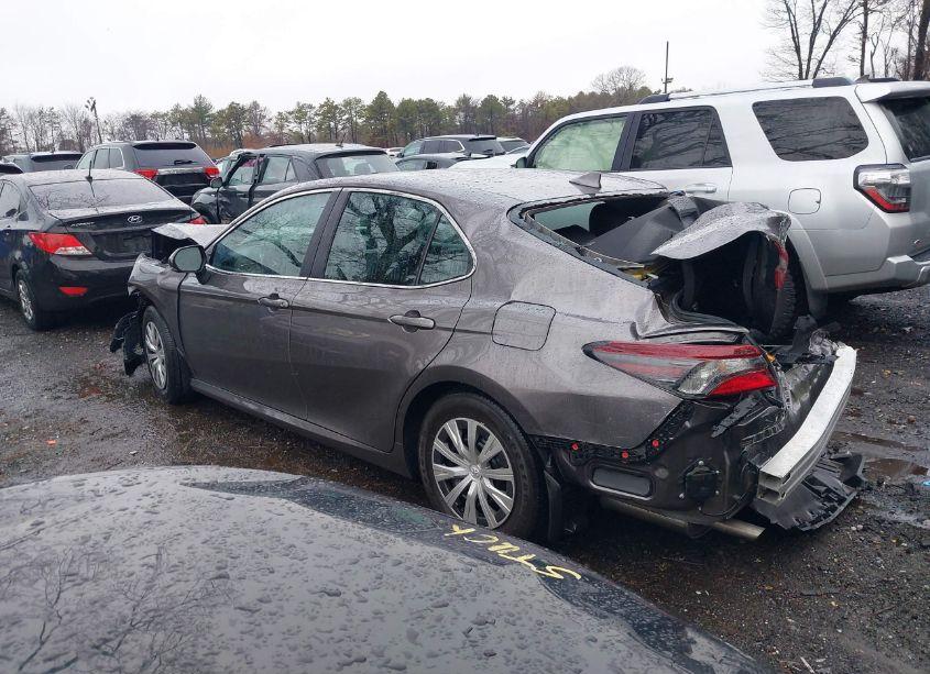 Photo 14 of 2022 Toyota Camry LE HYBRID (VIN 4T1C31AK7NU040856)
