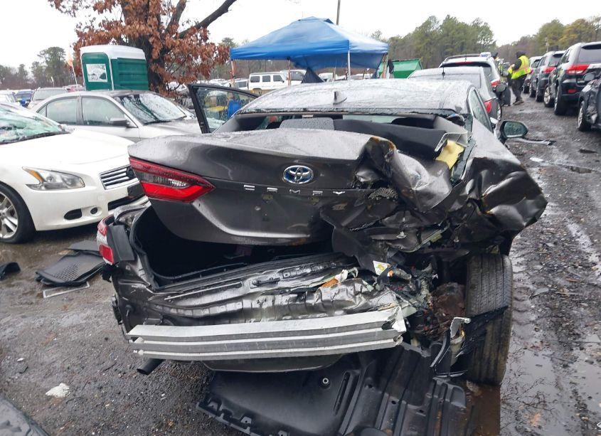 Photo 16 of 2022 Toyota Camry LE HYBRID (VIN 4T1C31AK7NU040856)