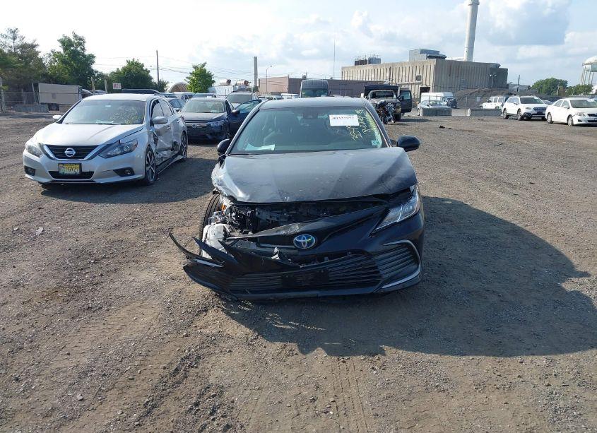 Photo 12 of 2021 Toyota Camry LE HYBRID (VIN 4T1C31AK8MU023157)