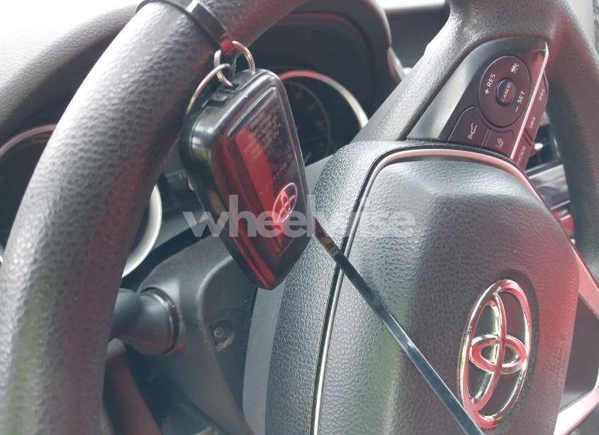 Photo 11 of 2021 Toyota Camry LE HYBRID (VIN 4T1C31AK8MU554259)