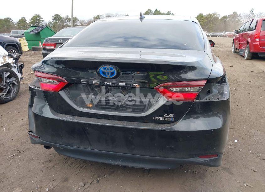 Photo 17 of 2021 Toyota Camry LE HYBRID (VIN 4T1C31AK8MU554259)