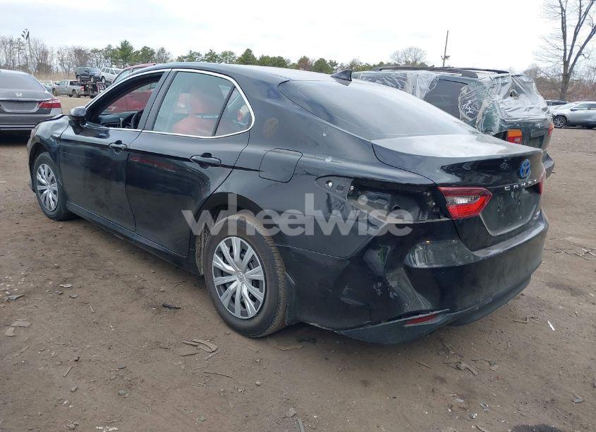 Photo 3 of 2021 Toyota Camry LE HYBRID (VIN 4T1C31AK8MU554259)