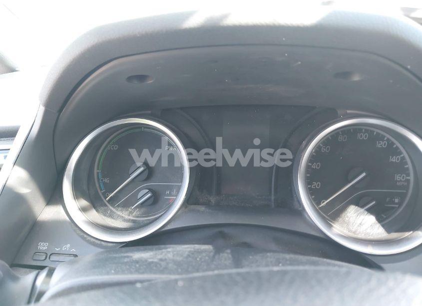 Photo 7 of 2021 Toyota Camry LE HYBRID (VIN 4T1C31AK8MU561986)