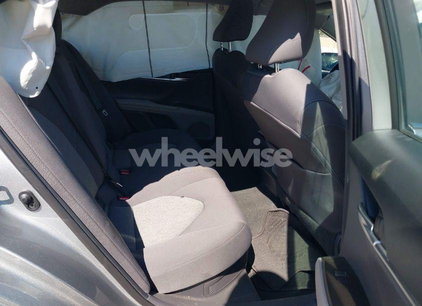 Photo 8 of 2021 Toyota Camry LE HYBRID (VIN 4T1C31AK8MU561986)