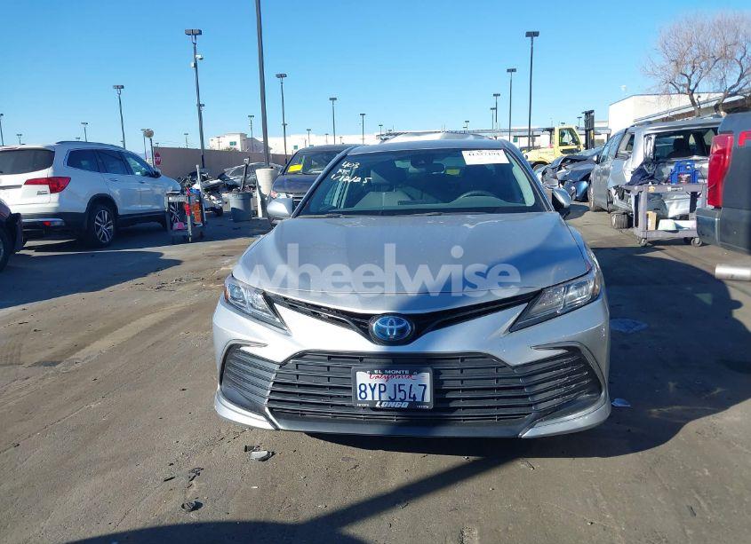 Photo 12 of 2022 Toyota Camry LE HYBRID (VIN 4T1C31AK8NU575453)