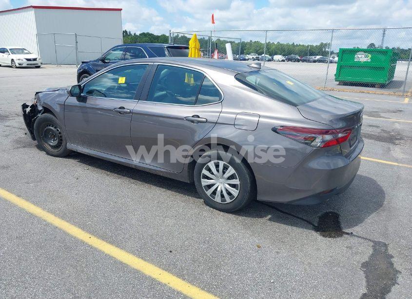 Photo 3 of 2022 Toyota Camry LE HYBRID (VIN 4T1C31AK8NU581785)
