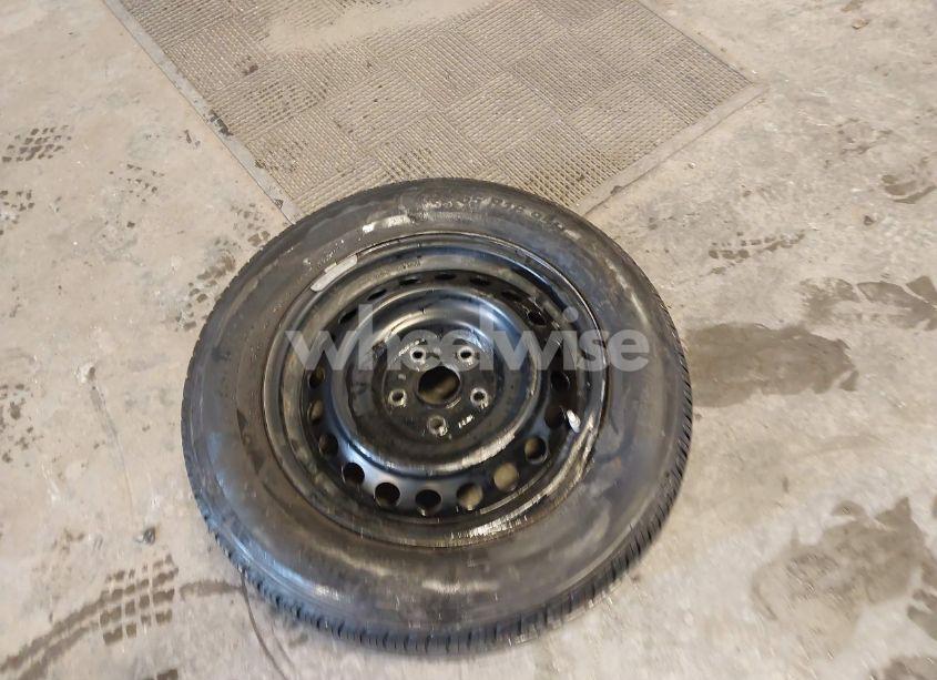 Photo 12 of 2024 Toyota Camry HYBRID LE (VIN 4T1C31AK8RU624379)