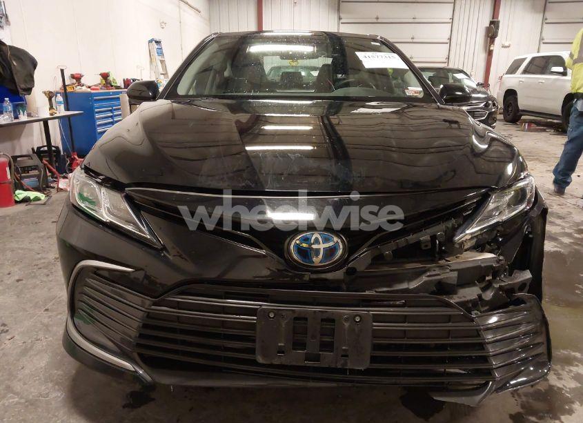 Photo 19 of 2024 Toyota Camry HYBRID LE (VIN 4T1C31AK8RU624379)