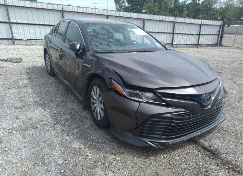 Photo 12 of 2020 Toyota Camry LE HYBRID (VIN 4T1C31AK9LU529904)