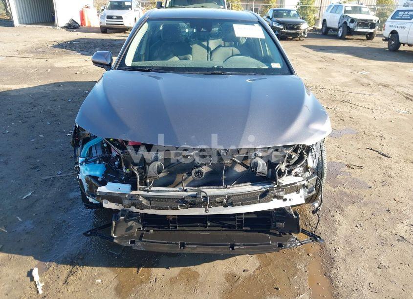 Photo 13 of 2020 Toyota Camry LE HYBRID (VIN 4T1C31AK9LU534343)