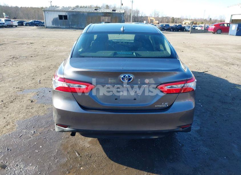 Photo 17 of 2020 Toyota Camry LE HYBRID (VIN 4T1C31AK9LU534343)