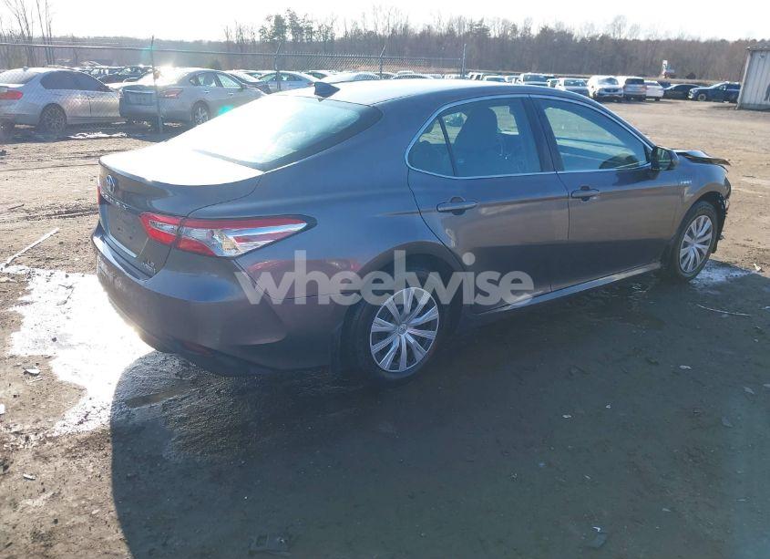 Photo 4 of 2020 Toyota Camry LE HYBRID (VIN 4T1C31AK9LU534343)