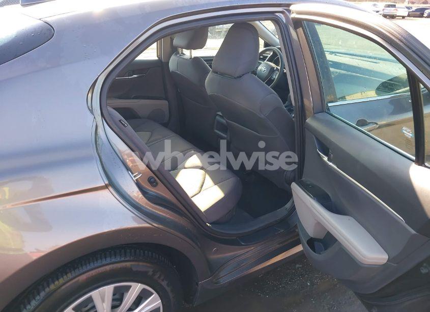 Photo 8 of 2020 Toyota Camry LE HYBRID (VIN 4T1C31AK9LU534343)