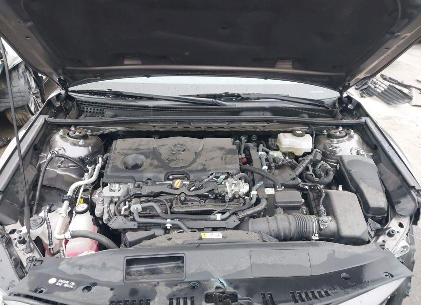 Photo 10 of 2022 Toyota Camry LE HYBRID (VIN 4T1C31AK9NU035707)