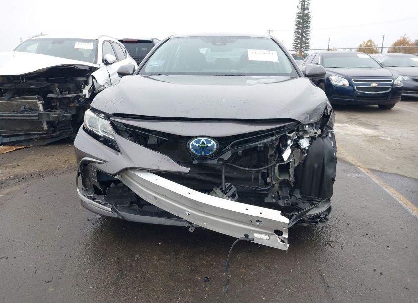 Photo 13 of 2022 Toyota Camry LE HYBRID (VIN 4T1C31AK9NU035707)