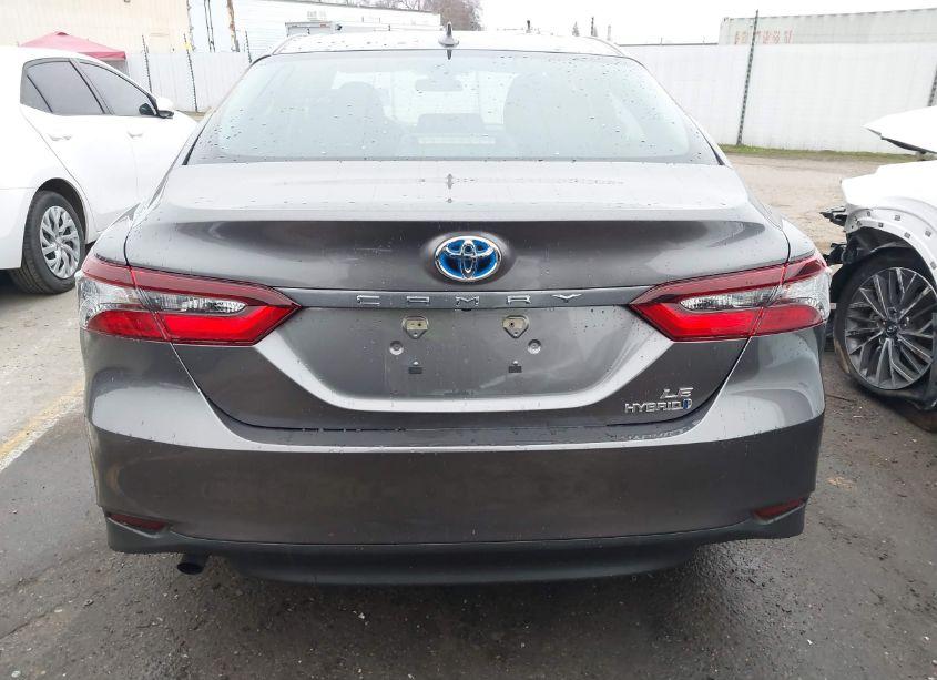Photo 17 of 2022 Toyota Camry LE HYBRID (VIN 4T1C31AK9NU035707)