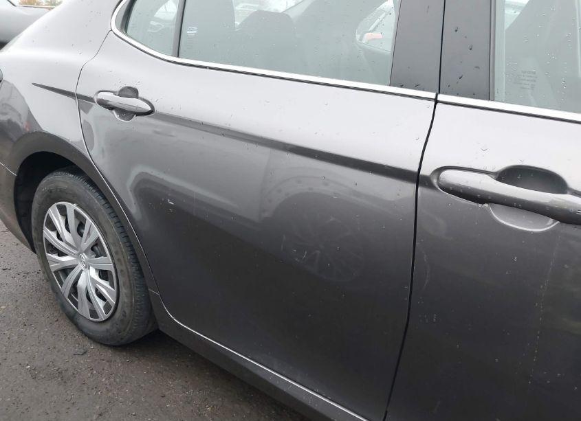 Photo 20 of 2022 Toyota Camry LE HYBRID (VIN 4T1C31AK9NU035707)