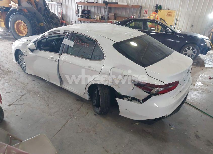 Photo 3 of 2023 Toyota Camry LE HYBRID (VIN 4T1C31AK9PU604137)