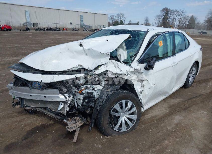 Photo 12 of 2020 Toyota Camry LE HYBRID (VIN 4T1C31AKXLU019674)