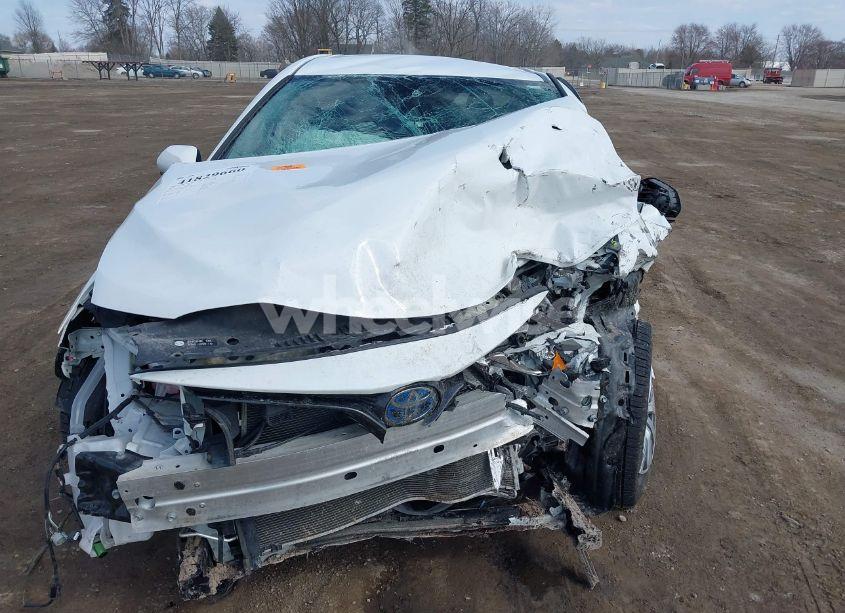 Photo 6 of 2020 Toyota Camry LE HYBRID (VIN 4T1C31AKXLU019674)