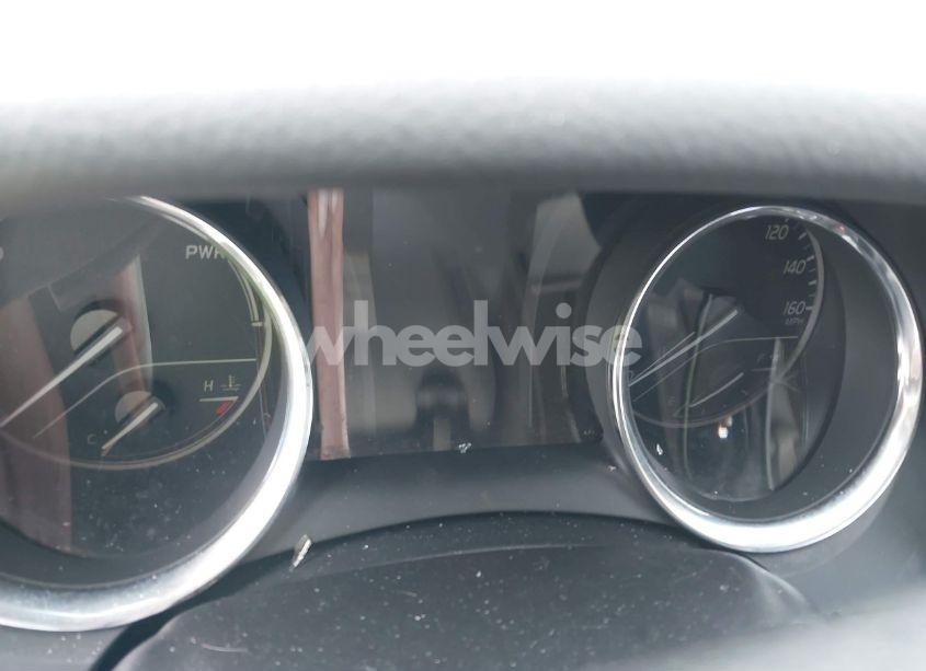 Photo 7 of 2020 Toyota Camry LE HYBRID (VIN 4T1C31AKXLU019674)