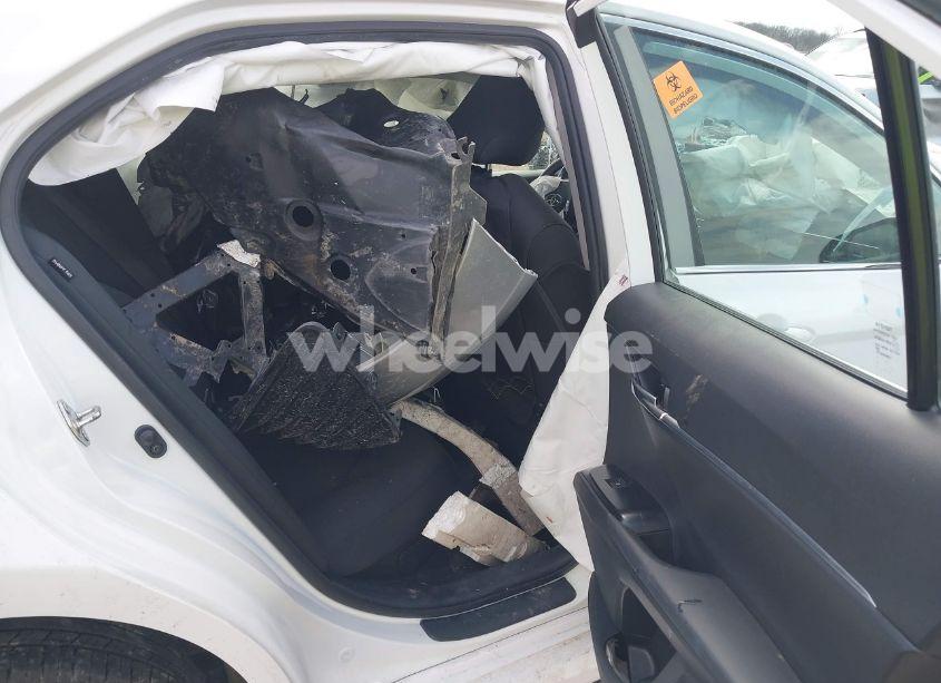 Photo 8 of 2020 Toyota Camry LE HYBRID (VIN 4T1C31AKXLU019674)