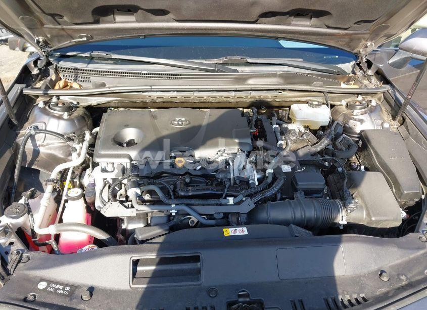 Photo 10 of 2020 Toyota Camry LE HYBRID (VIN 4T1C31AKXLU526574)