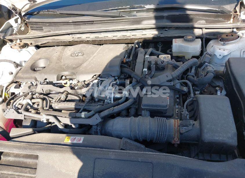 Photo 10 of 2020 Toyota Camry LE HYBRID (VIN 4T1C31AKXLU527708)