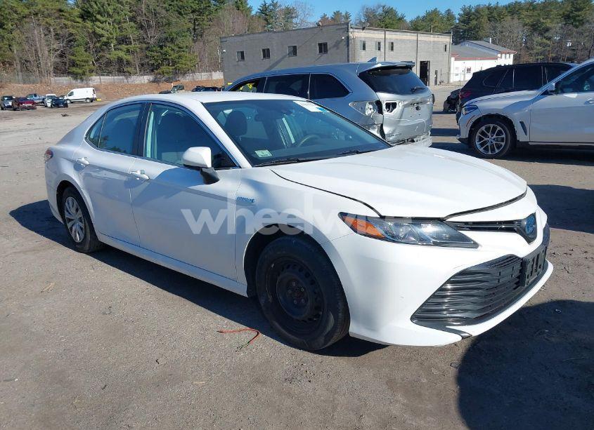 Photo 13 of 2020 Toyota Camry LE HYBRID (VIN 4T1C31AKXLU527708)