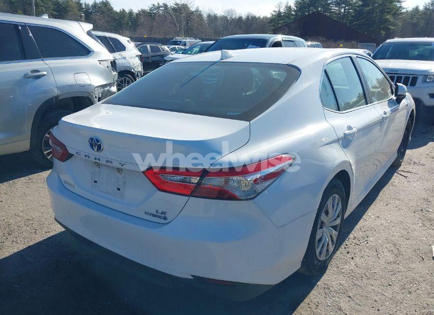 Photo 4 of 2020 Toyota Camry LE HYBRID (VIN 4T1C31AKXLU527708)