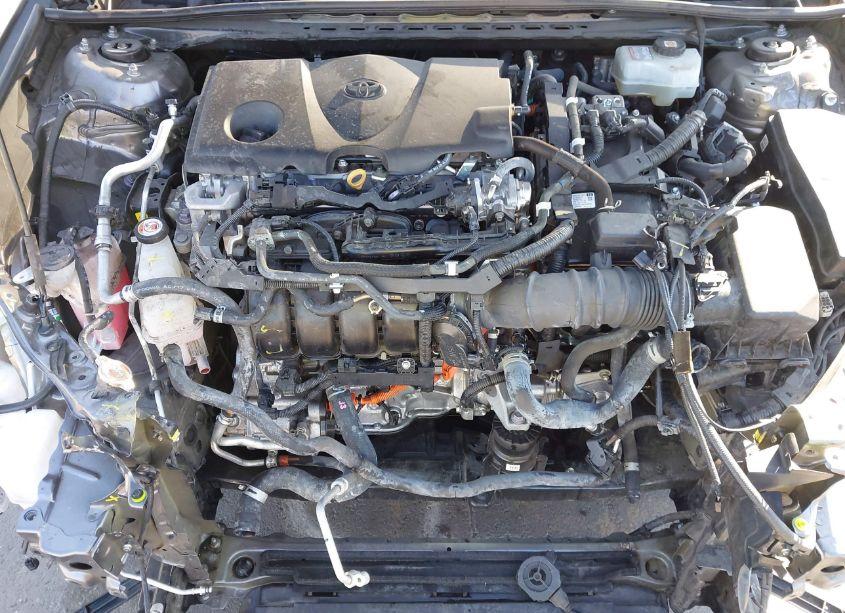 Photo 10 of 2022 Toyota Camry LE HYBRID (VIN 4T1C31AKXNU577009)