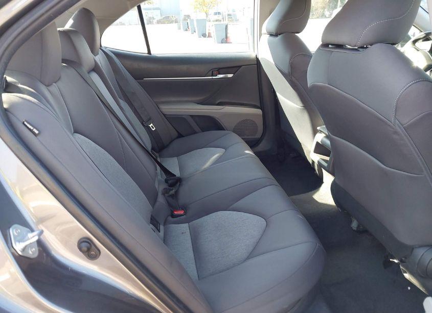 Photo 8 of 2022 Toyota Camry LE HYBRID (VIN 4T1C31AKXNU577009)