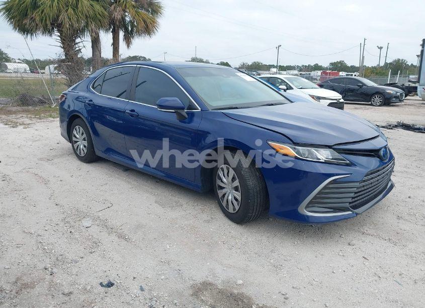 2023 Toyota Camry LE HYBRID (VIN 4T1C31AKXPU053832) main photo