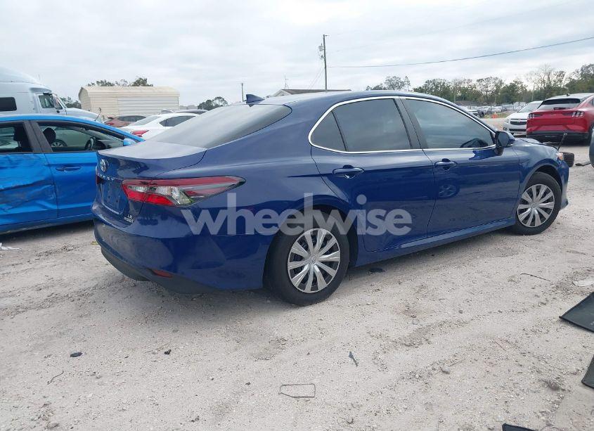 Photo 4 of 2023 Toyota Camry LE HYBRID (VIN 4T1C31AKXPU053832)