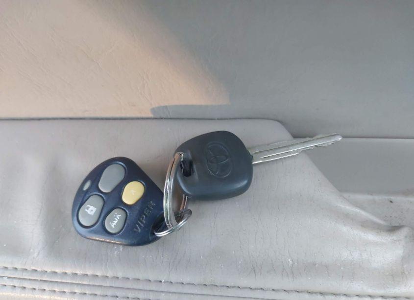 Photo 11 of 2004 Toyota Camry SOLARA SLE V6 (VIN 4T1CA30P04U008943)