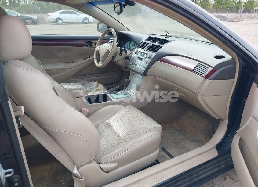 Photo 5 of 2005 Toyota Camry SOLARA SLE V6 (VIN 4T1CA30P25U060964)