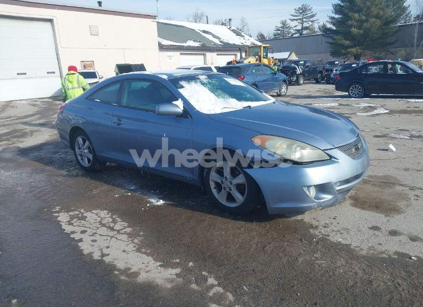 2004 Toyota Camry SOLARA SE V6 (VIN 4T1CA30P94U015440) main photo