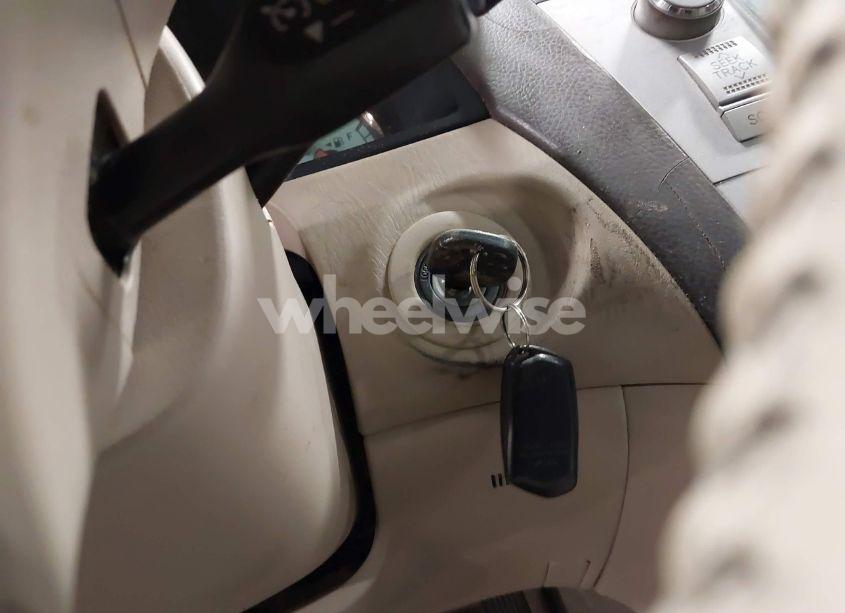 Photo 11 of 2004 Toyota Camry SOLARA SLE (VIN 4T1CE30P34U906103)