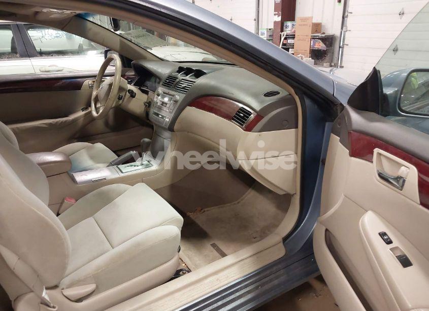 Photo 5 of 2004 Toyota Camry SOLARA SLE (VIN 4T1CE30P34U906103)