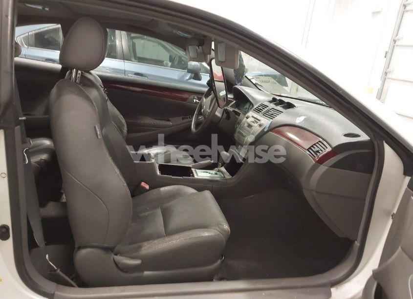 Photo 5 of 2005 Toyota Camry SOLARA SLE (VIN 4T1CE30P55U975358)