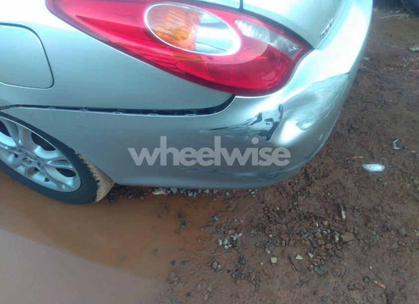 Photo 6 of 2005 Toyota Camry SOLARA SE (VIN 4T1CE38P15U961106)
