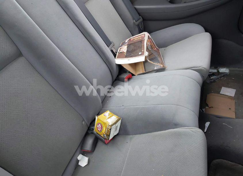 Photo 8 of 2004 Toyota Camry SOLARA SE (VIN 4T1CE38P64U835936)