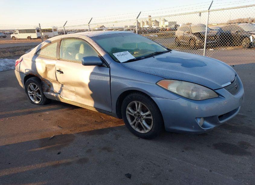 2004 Toyota Camry SOLARA SE (VIN 4T1CE38PX4U883620) main photo