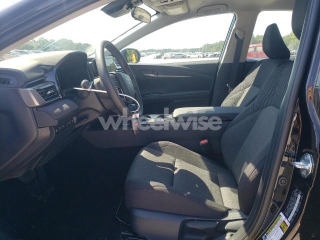 Photo 2 of 2025 TOYOTA CAMRY XSE N/A (VIN 4T1DAACK0SU039972)