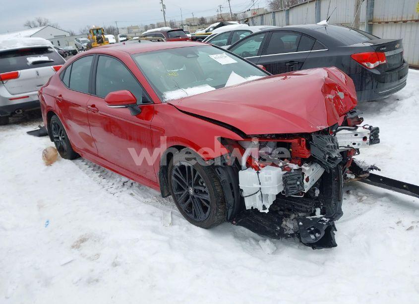 2025 Toyota Camry SE (VIN 4T1DAACK0SU046128) main photo